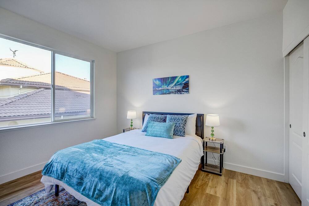 Photo of Bedroom in Antioch