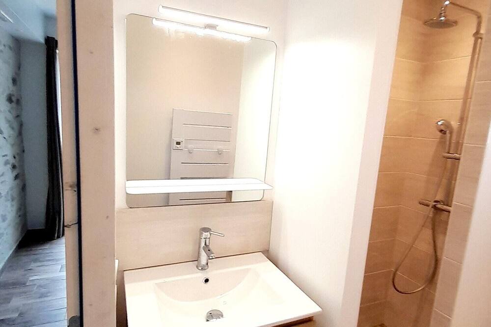 Photo of Bathroom in La Chapelle-Achard
