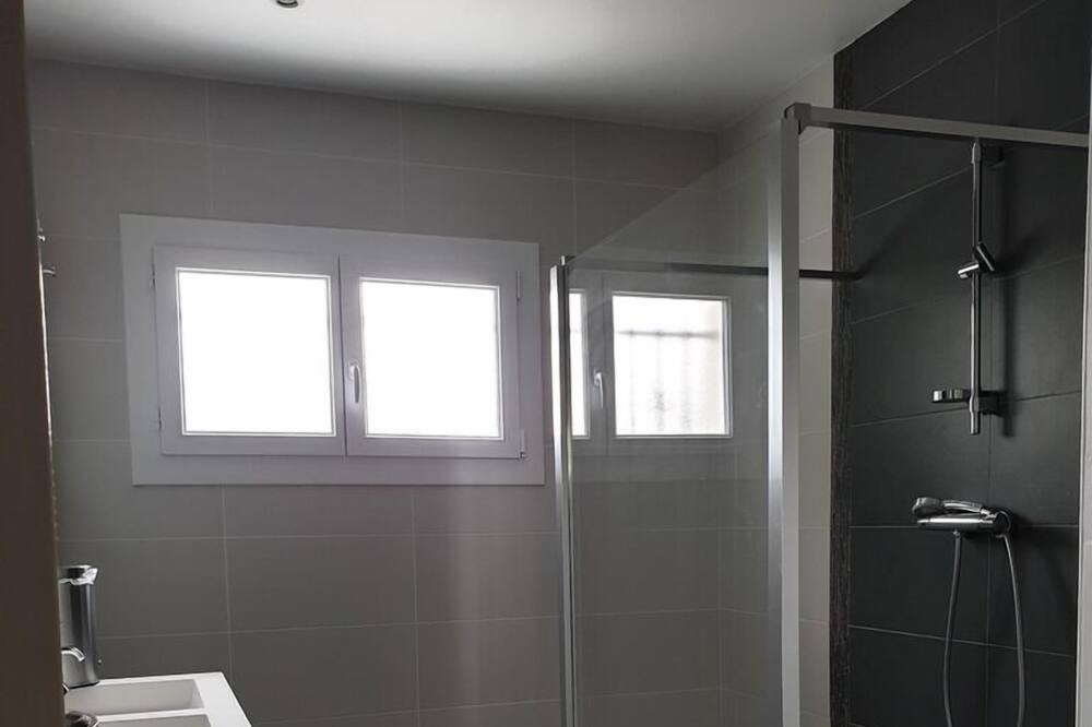 Photo of Bathroom in Escassefort