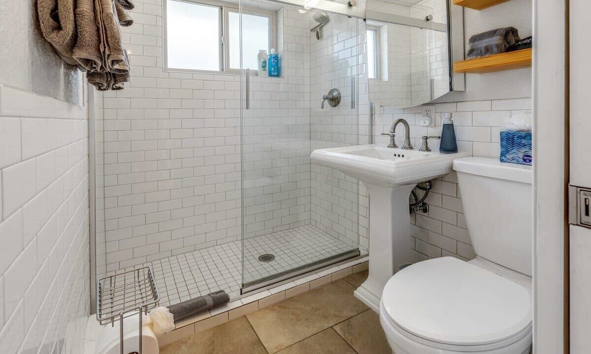 Photo of Bathroom in Speer