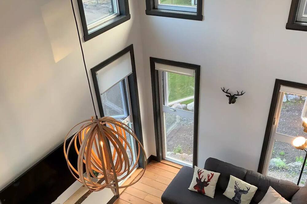 Photo of Livingroom in Saint-David-de-Falardeau