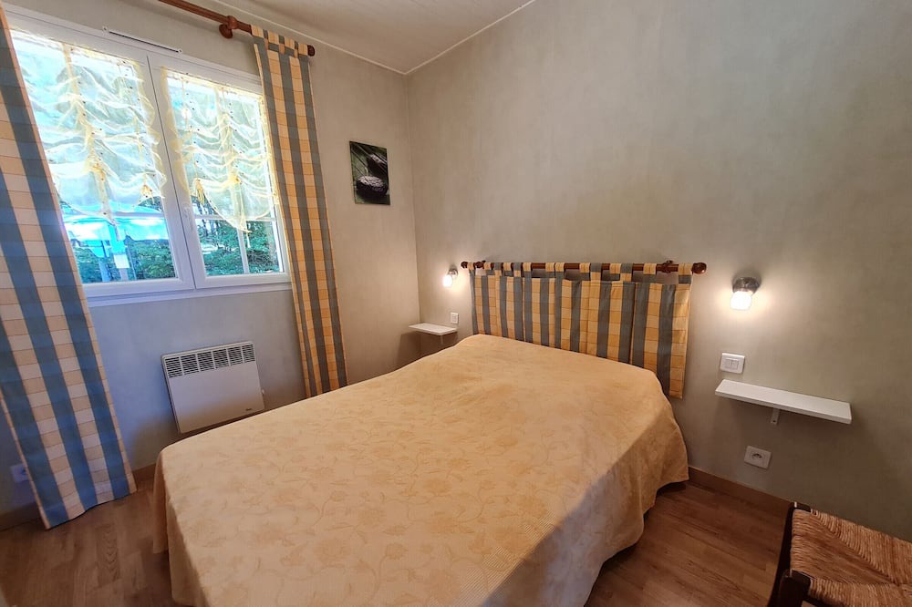 Photo of Bedroom in Saint-Firmin-des-Bois