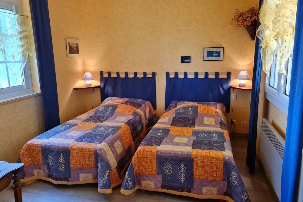 Photo of Bedroom in Saint-Firmin-des-Bois