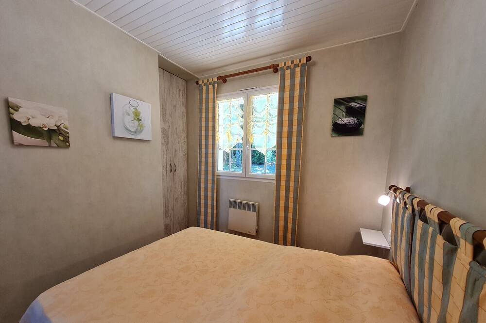Photo of Bedroom in Saint-Firmin-des-Bois