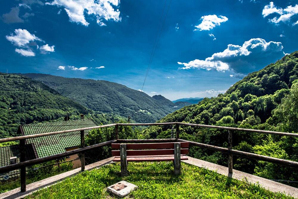 Photo of Patio Balcony in Bogno