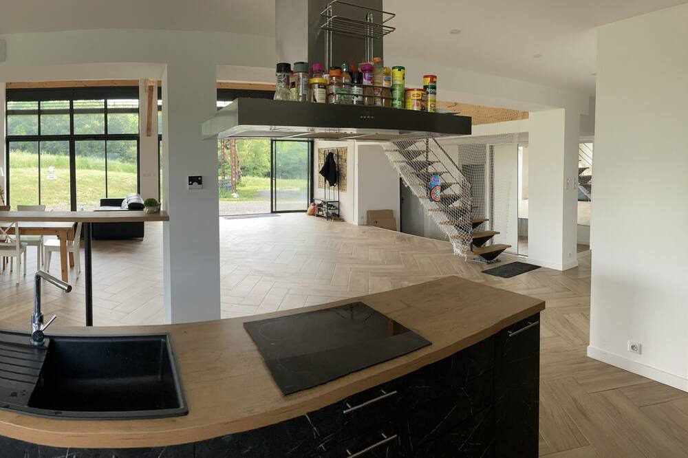 Photo of Kitchen in Bonrepos-sur-Aussonnelle