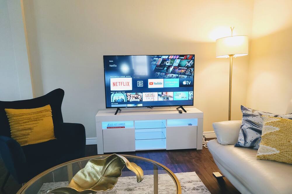 Photo of Livingroom in Rosedale