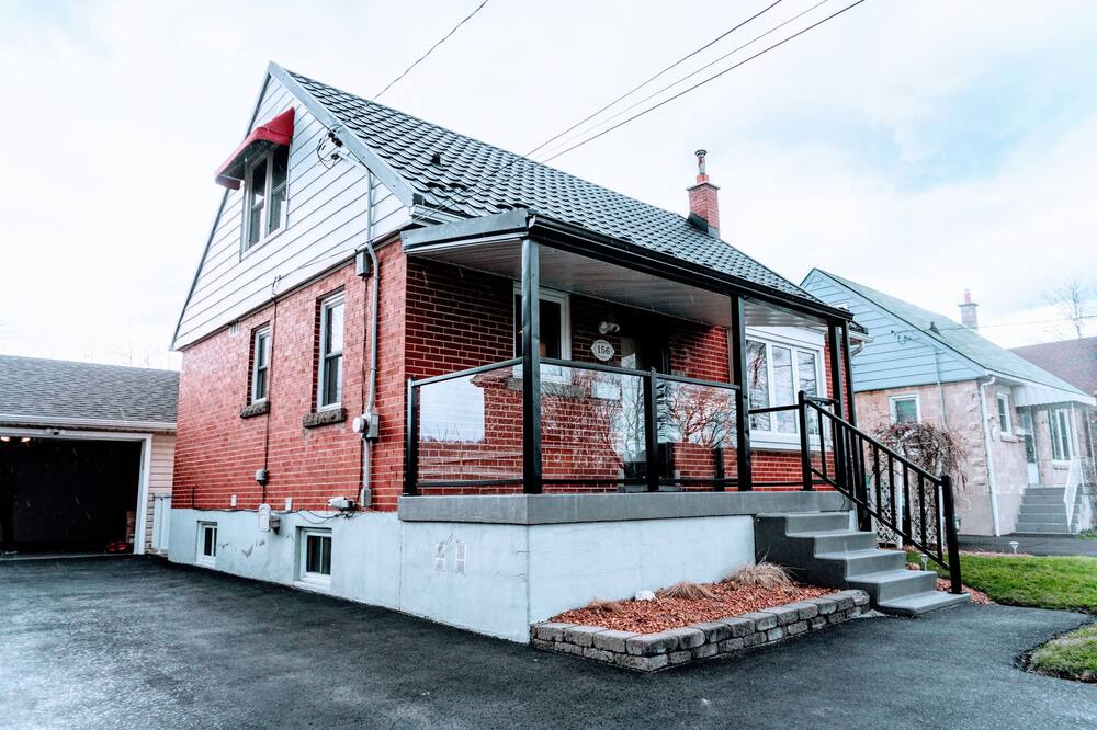 Photo of Outdoor in Rosedale