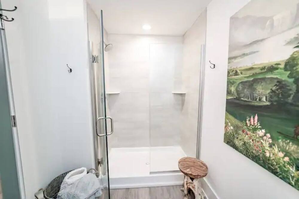 Photo of Bathroom in Central Business District