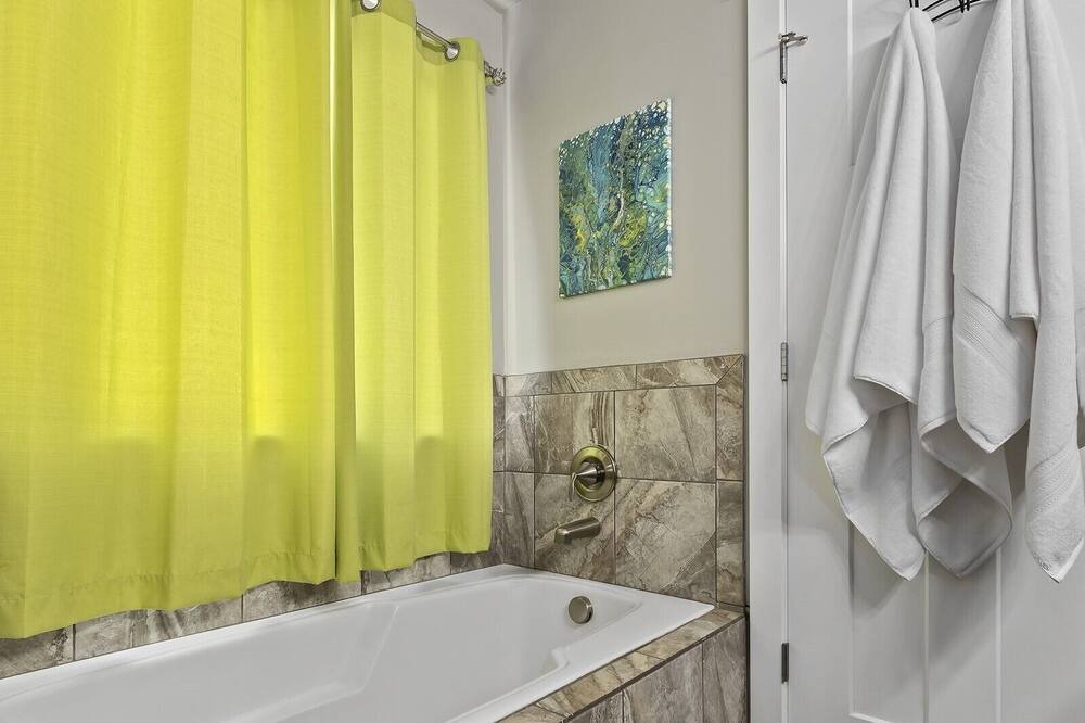 Photo of Bathroom in Saratoga Springs