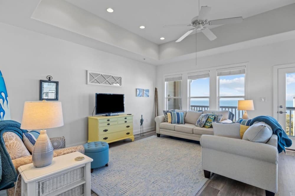 Photo of Livingroom in Indian Beach