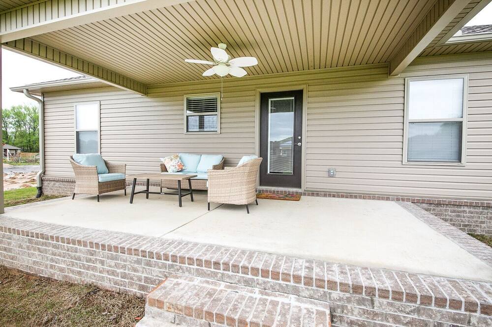 Photo of Patio Balcony in Ward