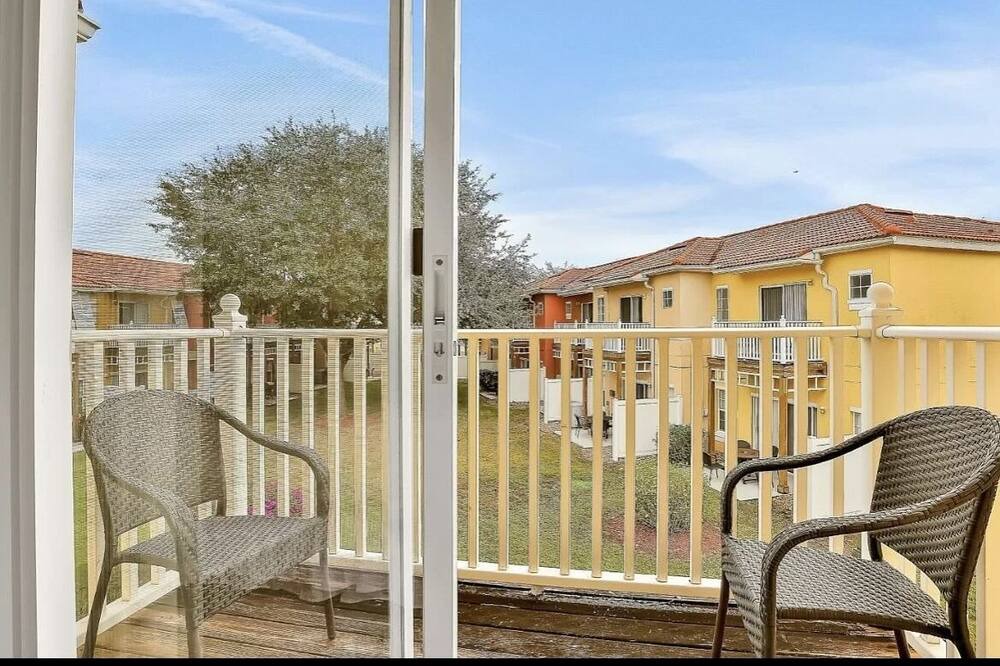 Photo of Patio Balcony in Crystal Cove