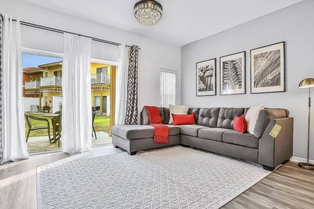 Photo of Livingroom in Crystal Cove