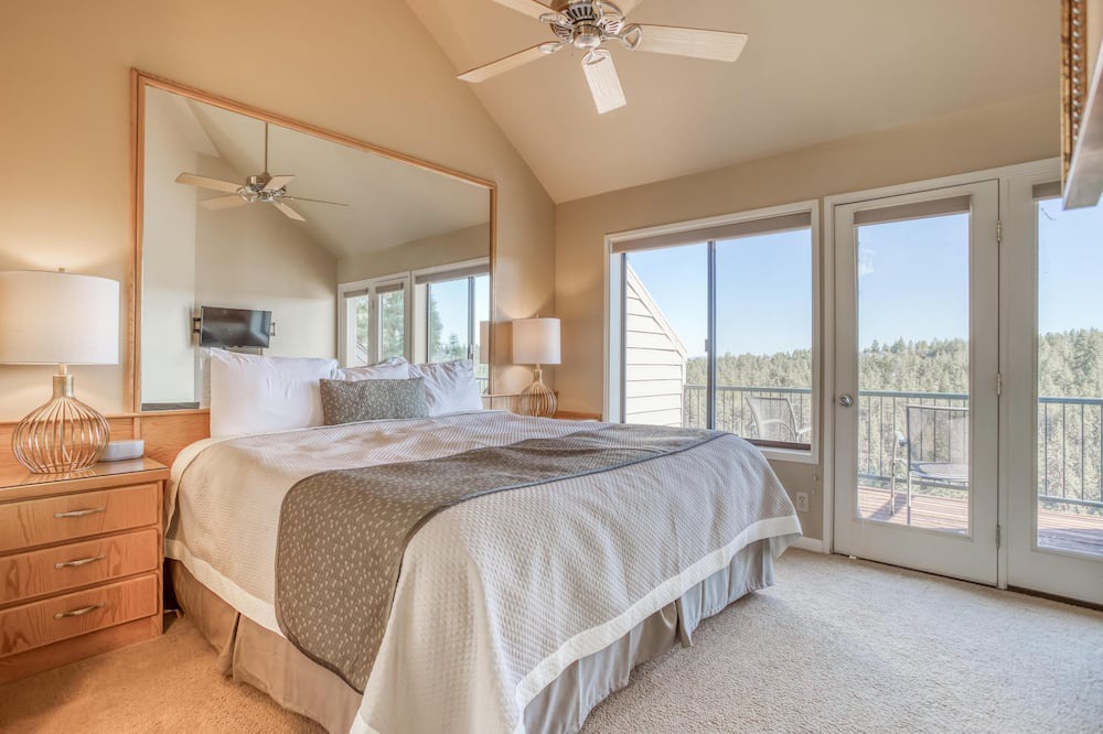 Photo of Bedroom in Century West