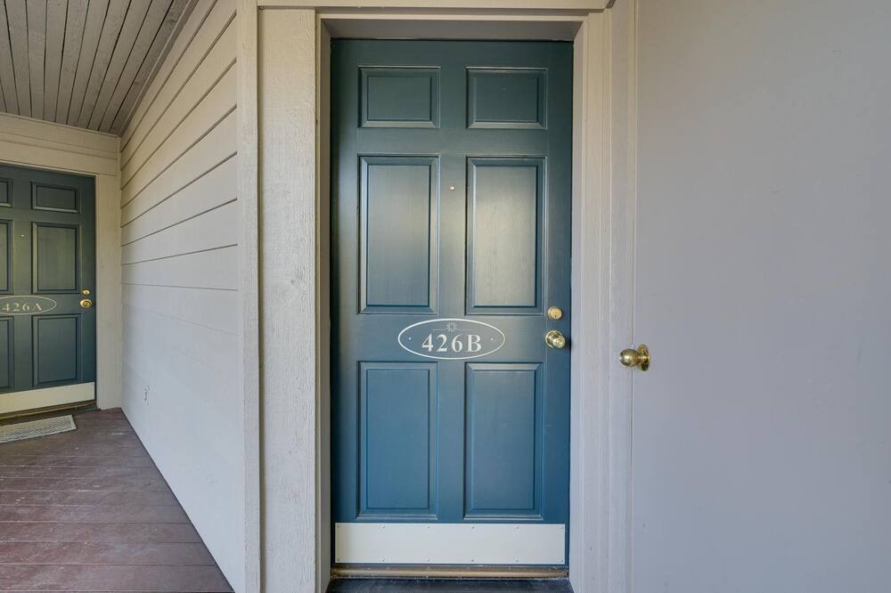 Photo of Outdoor in Century West