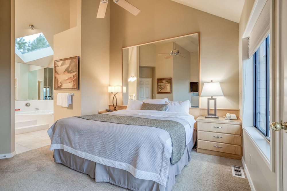 Photo of Bedroom in Century West