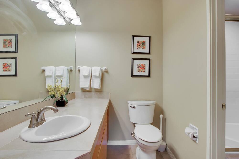 Photo of Bathroom in Sagewood