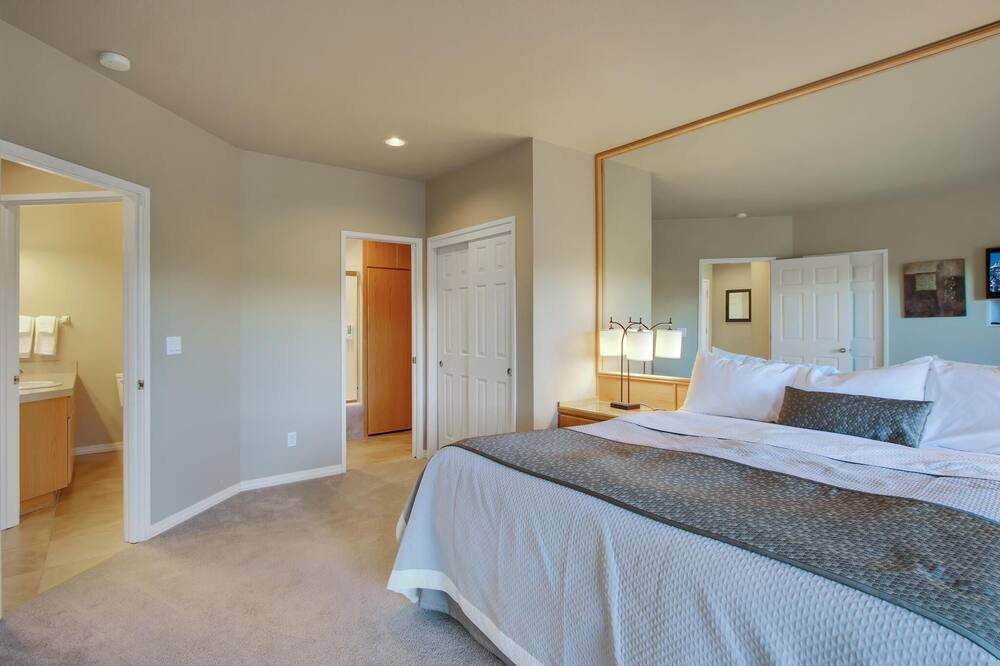 Photo of Bedroom in Sagewood