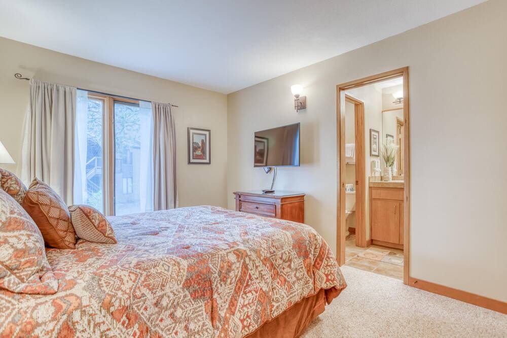 Photo of Bedroom in Southwest Bend