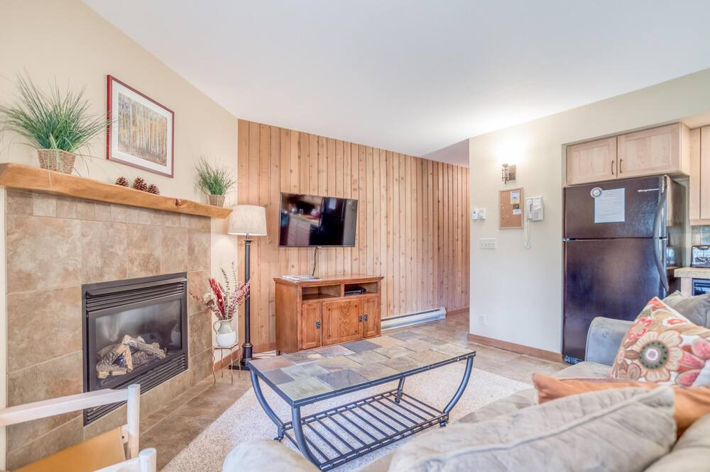 Photo of Livingroom in Southwest Bend