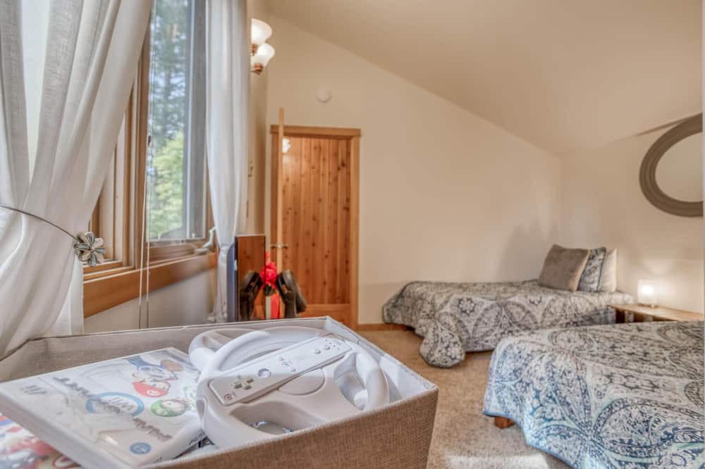 Photo of Bedroom in Century West