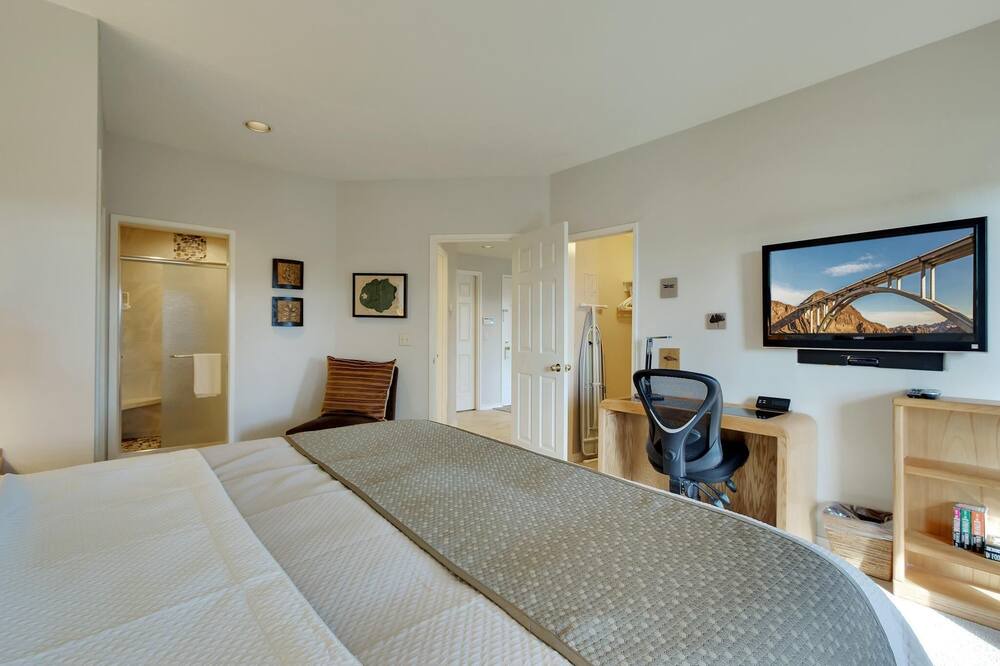 Photo of Bedroom in Sagewood