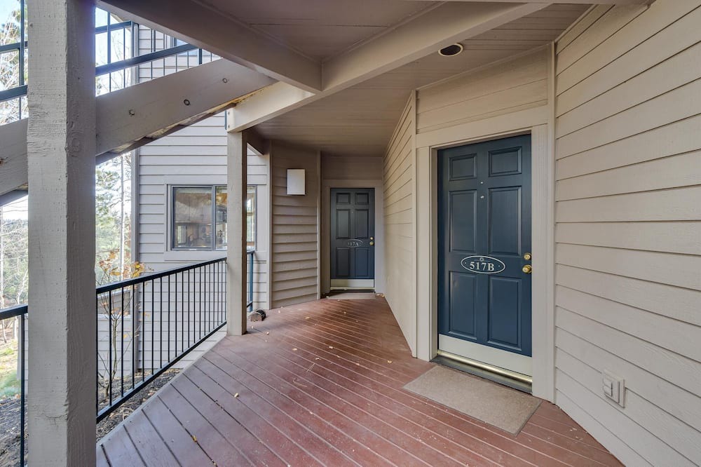 Photo of Patio Balcony in Sagewood
