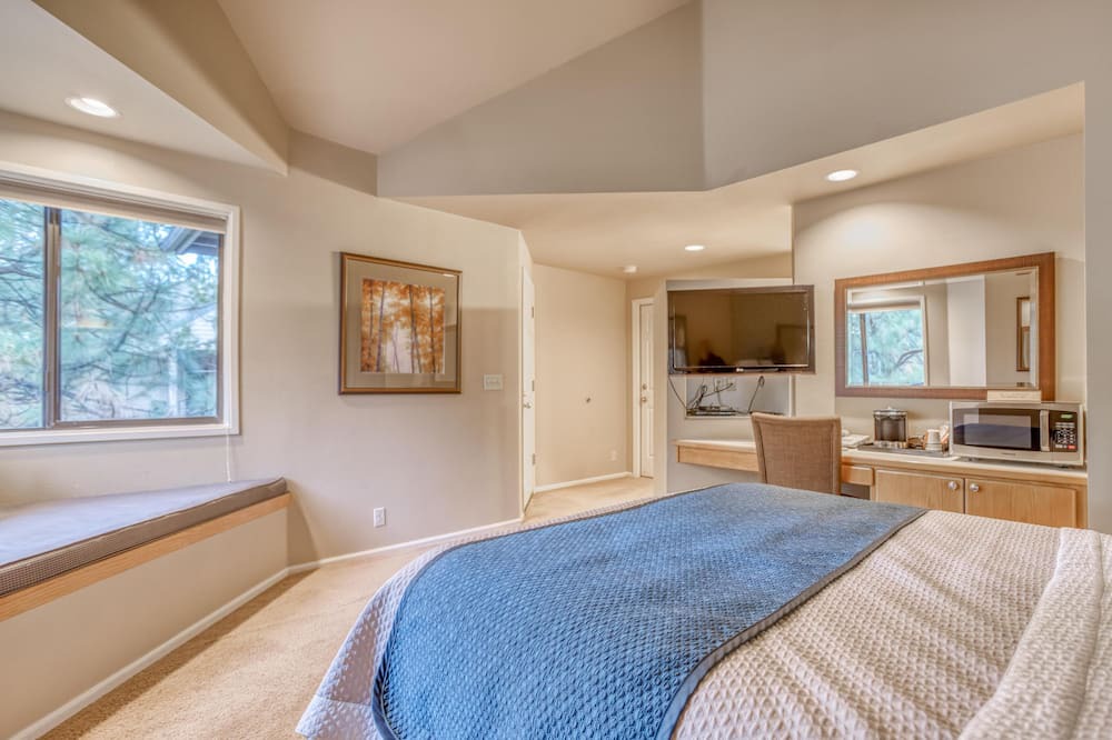 Photo of Bedroom in Century West