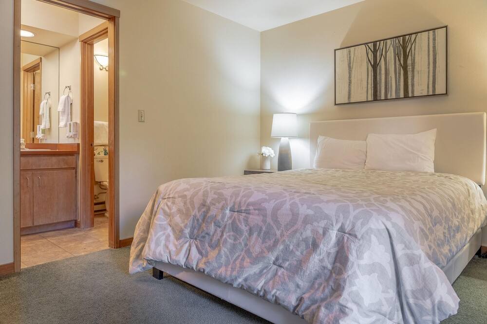 Photo of Bedroom in Sagewood