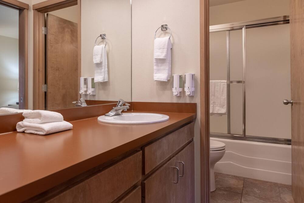 Photo of Bathroom in Sagewood