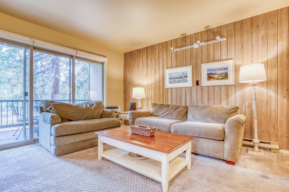 Photo of Livingroom in Sagewood