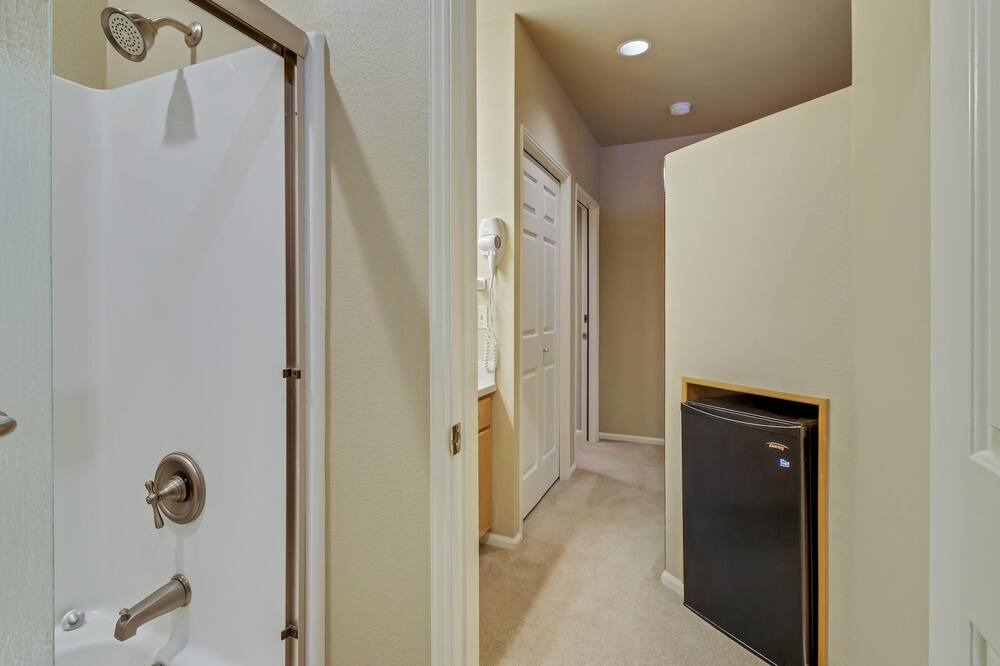 Photo of Bedroom in Century West