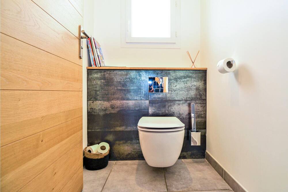Photo of Bathroom in Saint-Victor-la-Coste