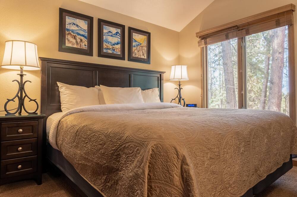 Photo of Bedroom in Century West