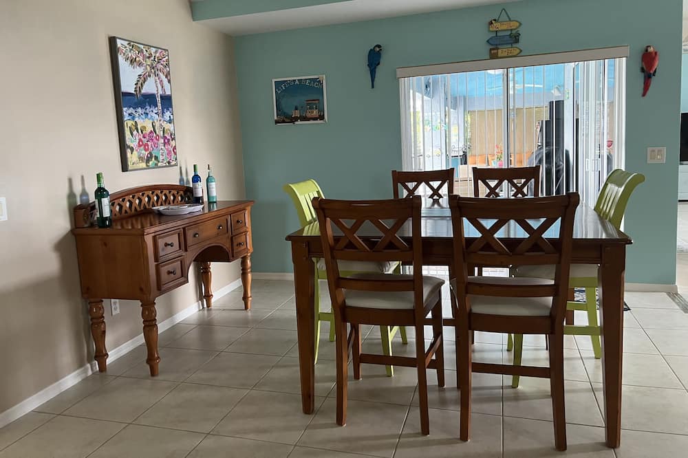 Photo of Kitchen in Trafalgar