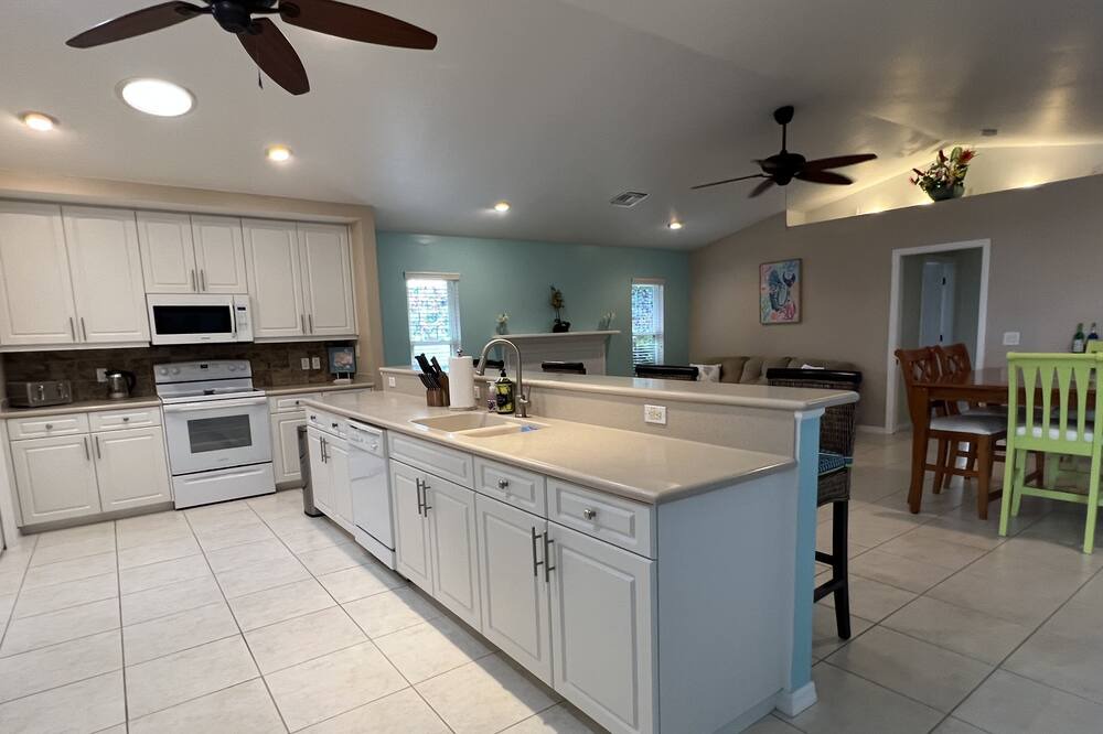 Photo of Others in Trafalgar