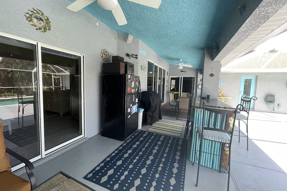 Photo of Others in Trafalgar