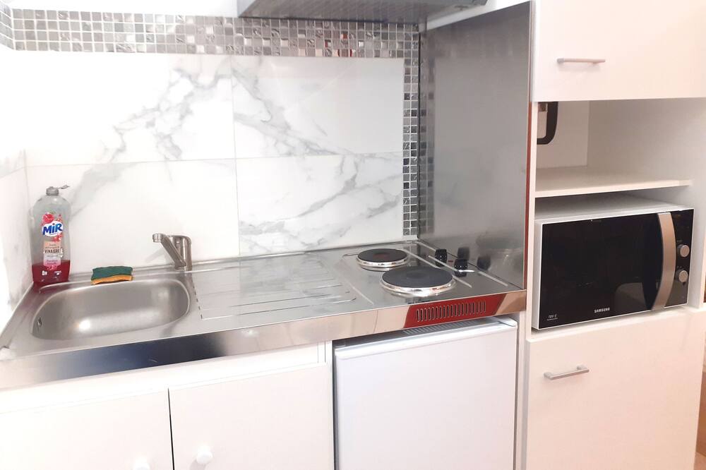 Photo of Kitchen in Annesse-et-Beaulieu