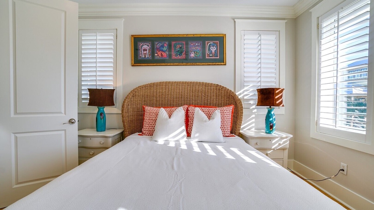 Photo of Outdoor in Sunnyside