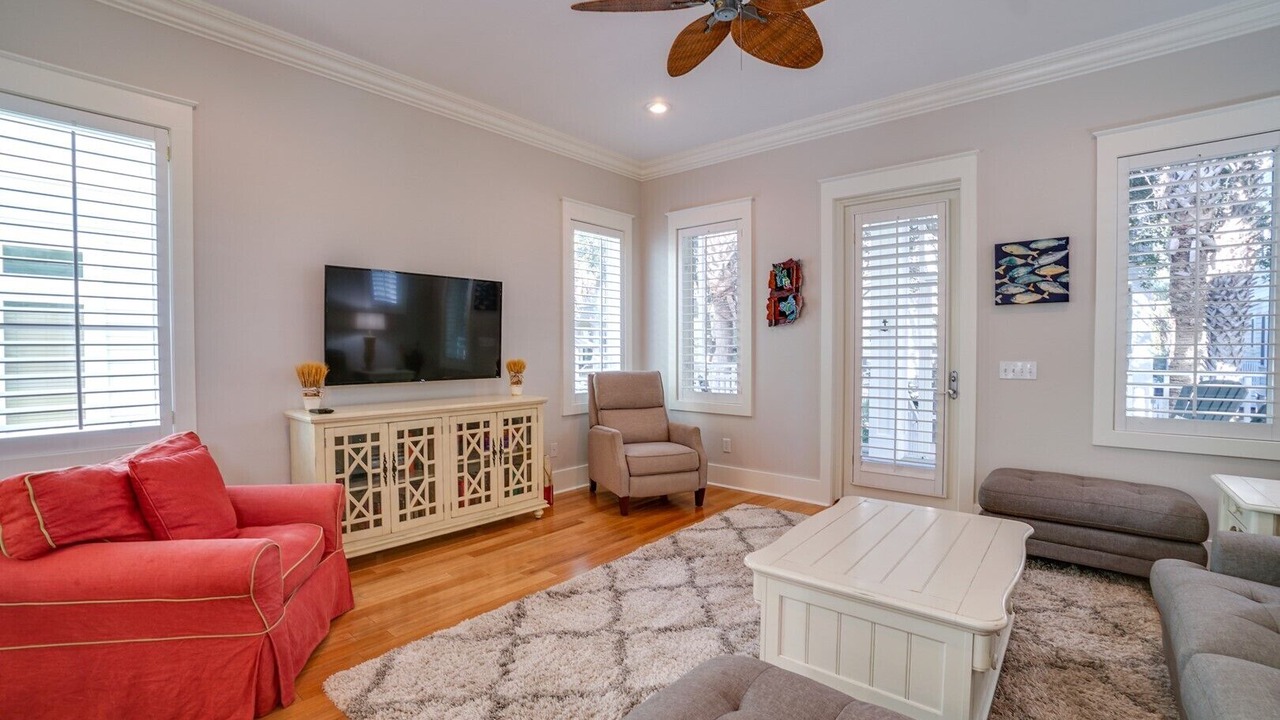 Photo of Outdoor in Sunnyside