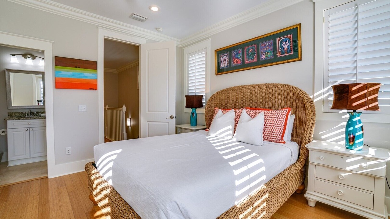 Photo of Outdoor in Sunnyside