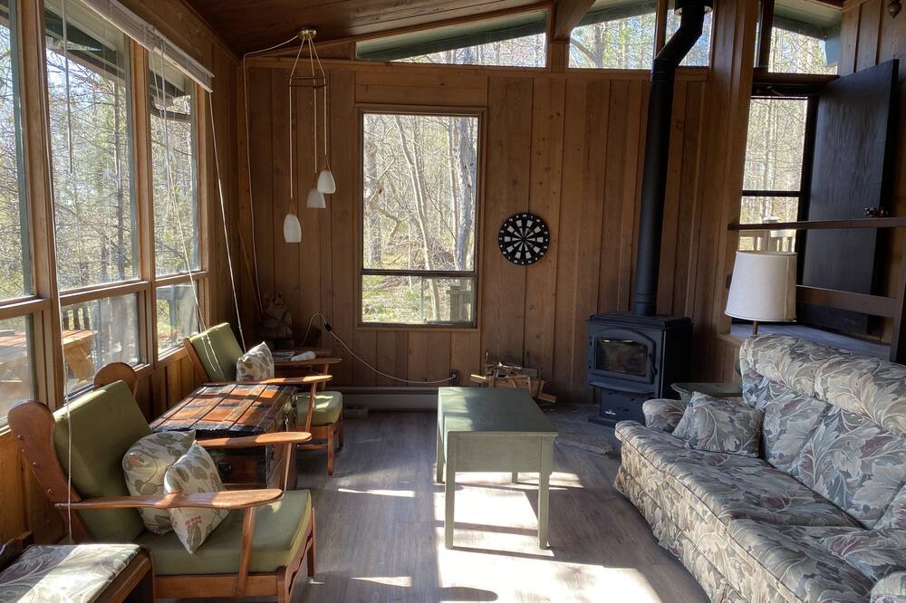 Photo of Livingroom in Georgian Bay
