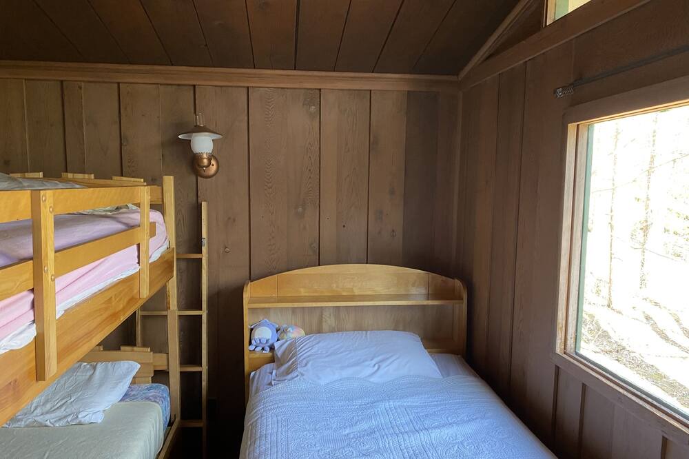 Photo of Bedroom in Georgian Bay