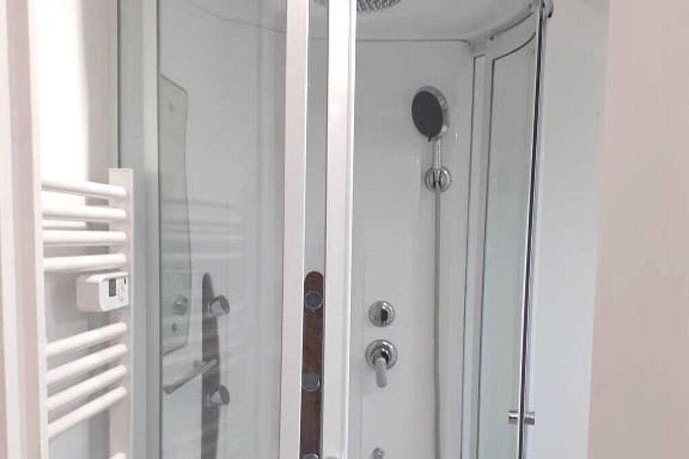 Photo of Bathroom in Razac-sur-l'Isle
