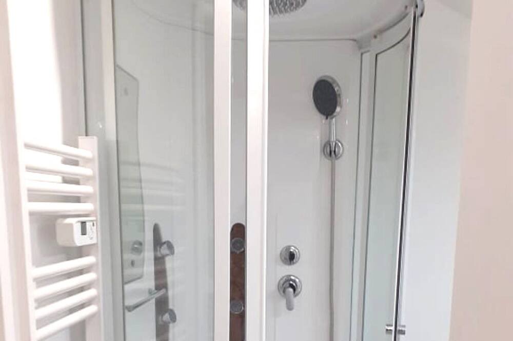 Photo of Bathroom in Razac-sur-l'Isle
