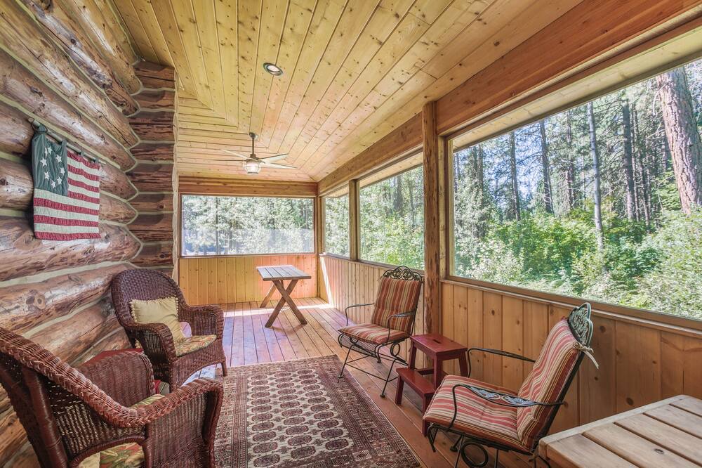 Photo of Others in Plain