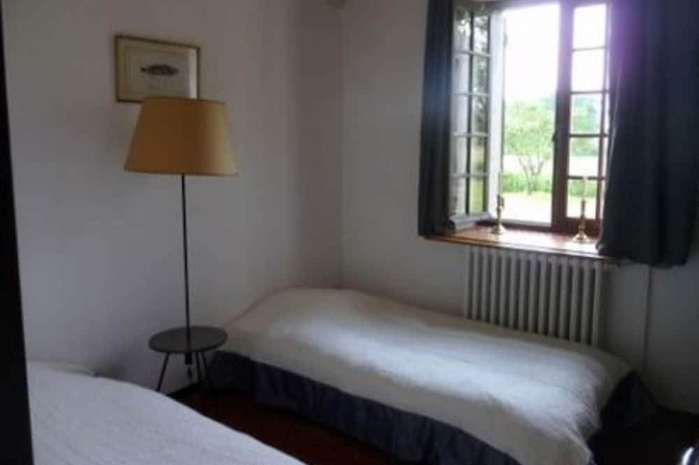 Photo of Bedroom in Paulnay