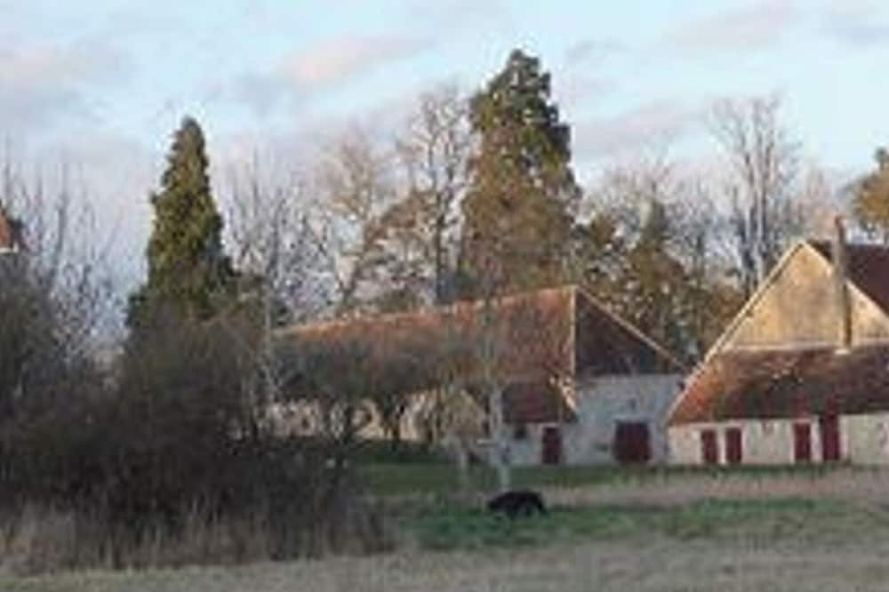 Photo of Outdoor in Paulnay