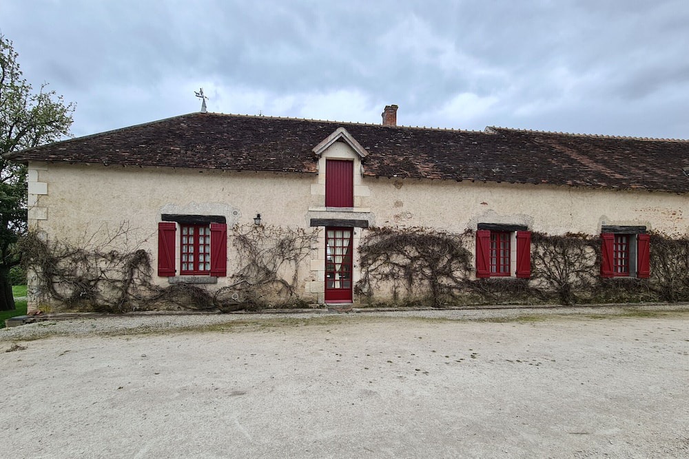 Photo of Outdoor in Paulnay